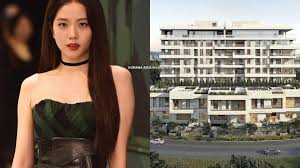 Blankpink Jisoo reportedly bought a stunning new place in Gangnam's luxury  L'ARBRE 27 complex!✨️😲 The penthouses in this new Seoul complex reportedly  cost around 45 billion KRW (over $31 million)! Even the