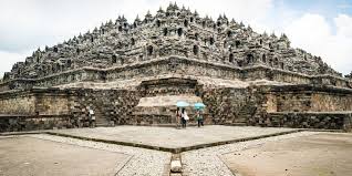 Some candy that starts with the letter d include dum dums lollipops, dove chocolates, dots, daim bars. Tokoh Di Balik Kemahsyuran Candi Borobudur Halaman All Kompas Com