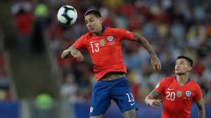 Erick pulgar podrá unirse a los trabajos de reinaldo rueda para preparar los partidos de las eliminatorias ante perú y venezuela. Futbol Todo La Estrategia Del Sevilla Para Contratar Al Chileno Erick Pulgar Futbol Todo