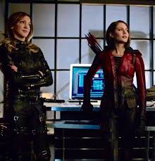 Birds Of Prey Tv Show Black Canary Thea Queen Speedy And Laurel Lance Black Canary I Can T Wait To Do This Black Canary Cosplay Black Canary Lance Black Arrow Tv Series