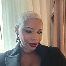 Asking for prayers. We are getting an online prayer circle going. My love  to everyone who reads this. Let's pray for each other today because prayers  are needed right now. If I