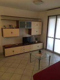 Appena terminata ristrutturazione con finiture di pregio. Milano Moderno Ed Ampio Bilocale Arredato A Milano In Affitto