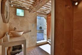 Maison Traditionnelle 7 Pieces En Location Saisonniere Sur Bonnieux 84480 Maison Traditionnelle Location Saisonniere Maison