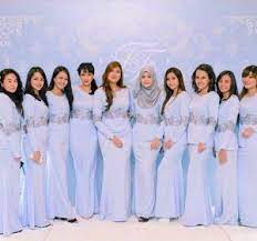 Bahkan, model baju kebaya modern bridesmaid untuk seragaman menjadi populer. Baju Bridesmaid Baby Blue Off 72 Buy