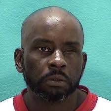 Newark man accused of pulling weapons during attempted tool sale