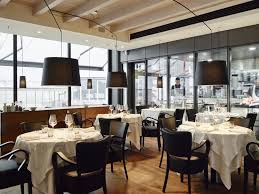 Cuisine Vitree Donnant Sur La Salle Du Restaurant Chez Philippe Geneve