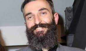 Έπειτα, τα εγκατέλειψε όλα και εργάστηκε ως. Oi Dhlwseis Toy Arh Serbetalh Poy 8a Syzhth8oyn Photos Newsbomb
