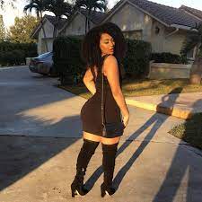 Instagram @caribbeancurlss - ShesFreaky