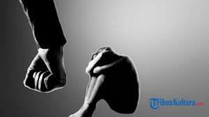 Wanita berusia 27 tahun itu babak belur oleh alvian sanyi. Tak Cuma Gegara Kalah Main Mobile Legends Polisi Ungkap Sebab Lain Alvian Sanyi Pukul Pacarnya Tribun Kaltara