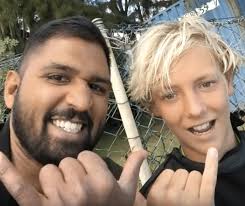 Tamarin Bay Father-son beat down: “South African surfer threw first punch  at the local!”