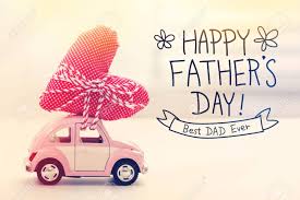 Why we celebrate father's day. Happy Fathers Day Nachricht Mit Einem Miniatur Rosa Auto Ein Herz Kissen Tragt Lizenzfreie Fotos Bilder Und Stock Fotografie Image 55970758
