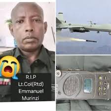 Umugaba Mukuru w'Inkeragutabara, Maj Gen Alexis Kagame, ari kumwe  n'Umuyobozi Mukuru Wungirije wa Polisi y'u Rwanda ushinzwe ibikorwa, CP  Vincent B Sano, bakiriye Inzego z'umutekano z'u Rwanda zari zimaze umwaka  zikora ibikorwa