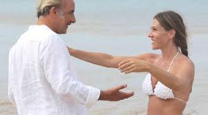 Mathilde seigner was born on january 17, 1968 in paris, france. The Top Swimsuit White Sophie Gatineau Mathilde Seigner In Camping 2 Spotern