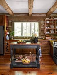 Sweet Rustic Cabin Kitchen It Has A Lot Of Modern Touches But Still Beautiful Rustic Cabin Kitchens Log Cabin Kitchens Rustic Farmhouse Kitchen