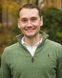 Tracy Mcquiston's Instagram, Twitter & Facebook