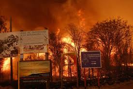 El panorama es realmente preocupante en este contexto, el equipo de reperfilar se comunicó con franco cejas, periodista desde calamuchita, quien habló sobre la situación del incendio en la provincia mediterránea y los daños materiales que ocasionó dicha catástrofe. El Fuego Esta Descontrolado Y Avanza Hacia Capilla Del Monte