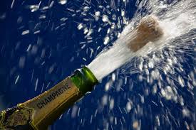 Resultado de imagen de copas brindando