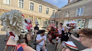 Photo EN IMAGES. Festival de Sablé : une parade baroque 100 ...