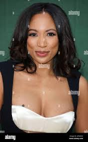 Natalie Paul's Instagram, Twitter & Facebook