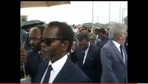 Ada 20 gudang lagu history uncut samora machel funeral terbaru, klik salah satu untuk download lagu mudah dan cepat. Jack On Twitter Jacob Zuma Holding The Umbrella For The Late Oliver Tambo At Samora Machel S Funeral In October 1986