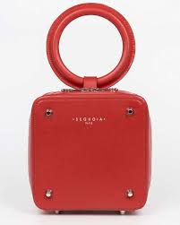 Mar 09, 2021 · i chose brands that feature handbags as their primary product. 8 French Purse Brands Everyone Should Know Who What Wear