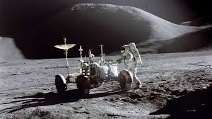 Bis heute halten menschen die mondlandung für einen fake. Russischer Raumfahrtchef Wollen Prufen Ob Die Us Mondlandung Echt War The Weather Channel Artikel Von The Weather Channel Weather Com