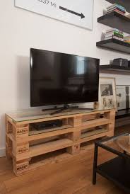 Meuble En Palette Guide Complet Idees En Photos Meuble Tele En Palette Meuble Palette Meuble Tv Palette