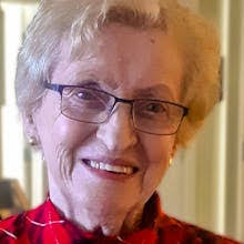 George Bethune's Instagram, Twitter & Facebook