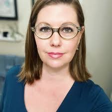 Roxanne Abell's Instagram, Twitter & Facebook