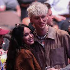 Machine gun kelly answered 2 questions on a song Machine Gun Kelly Talks About Megan Fox On The Ellen Show Popsugar Celebrity