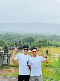 មេឃកំពុងភ្លៀងហើយ 🥹 Vuthy Chea Phy Chanthida