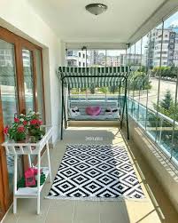 Pin By Maritza Zamaryt On Ev Dekorasyon Fikirleri In 2020 Balcony Design Small Balcony Design Balcony Decor