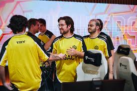 Legacy elimina NAVI e avança na EWC