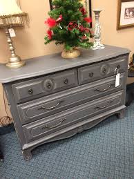 Transformed Using Wcpp Behr Glen Gray Tabby And Daddy Vans Wax Painted Furniture Paint Furniture Chalk Paint Colors