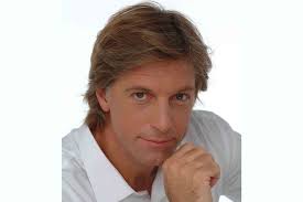 Pasaba horas en la clinica zabala esperando el parte médico y era la encargada de contener a sus hijos, preocupados por la salud de. Horacio Cabak Valkirias Shows
