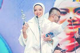 Maybe you would like to learn more about one of these? Mira Filzah Paling Popular Menang Besar Di Abpbh32 Hiburan Mstar