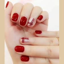 1 decorar uñas para tus manos y pies. Unas De Color Rojo Decoradas Con Disenos Bellisimos