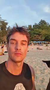 out of context dogs's Video