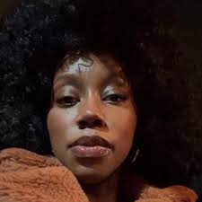 Goldie Hawn remix tựa bộ phim nổi tiếng nhất của Kate Hudson thực sự là một  điều mẹ cần làm—Tôi thích nó