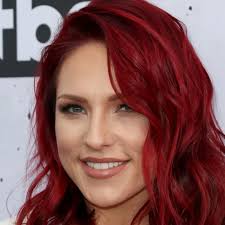 No other hair color is as suitable to rock in autumn as auburn. Spice Up Your Life With These 50 Red Hair Color Ideas Hair Motive