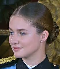 Leonor White's Instagram, Twitter & Facebook