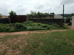The owner correctly stated what he owns but the op naa.tried to help him glorify it. For Sale 648sqm Of Land Chevron Drive Ebeano Supermarket Lekki Phase 2 Lekki Lagos Ref 796828