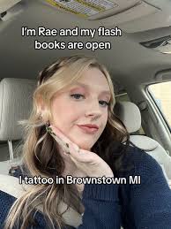 Rae Brooks Artistry (@raebrooksofficial)