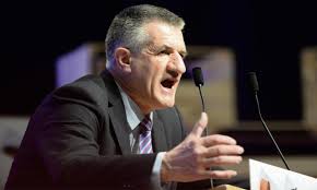 Vous le savez, jean lassalle est un sacré personnage : Jean Lassalle Candidat A La Presidentielle De 2022 Veut Incarner La Joie