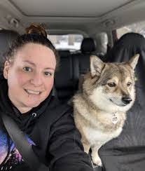 Angela Danks's Instagram, Twitter & Facebook