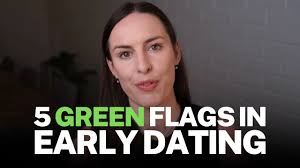 5 Green Flags Anxious Attachers Should Look For in Early Dating