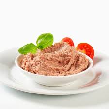 If you want to make your pet treats and food from the kitchen, this is your list. 10 Homemade Cat Food Recipes That Are Healthy