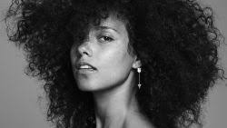 Artist Agnes Denes stages 'Wheatfield' in 1982