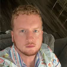 Pod leader Trinity Liner pranking her new broker. The look