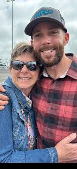 Janet Bodine's Instagram, Twitter & Facebook